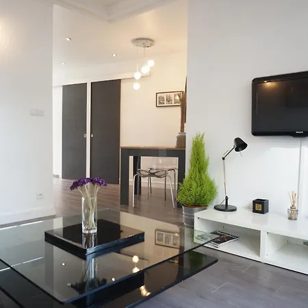 Montparnasse 1bdr 3*