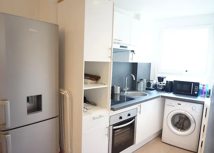 Hotel apartamentowy Montparnasse 1bdr Paryż